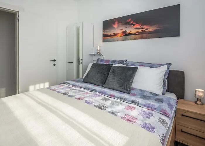 Seaview Glamour - By Ta Leut Agency * Vir