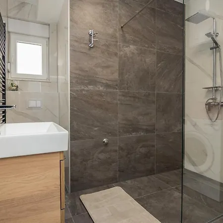 Seaview Glamour - By Ta Leut Agency Apartmán Vir