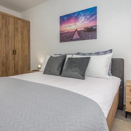 Apartment Deluxe Glamour Fantastic Sea View Near The - By Ta Leut Agency *