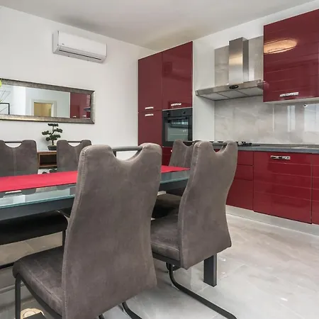 Deluxe Glamour Fantastic Sea View Near The - By Ta Leut Agency Apartment Vir