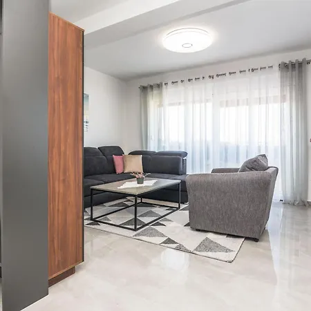 Apartment Deluxe Glamour Fantastic Sea View Near The - By Ta Leut Agency *