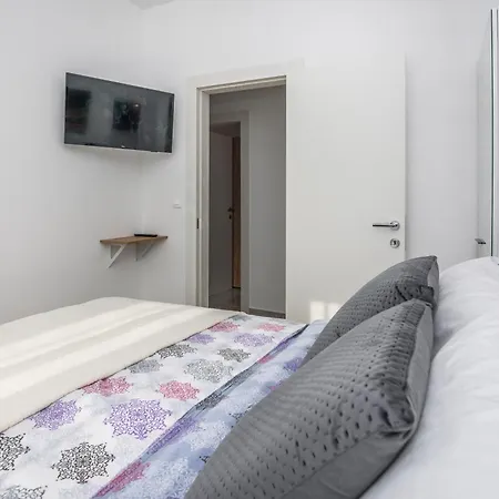 Deluxe Glamour Fantastic Sea View Near The - By Ta Leut Agency Apartment