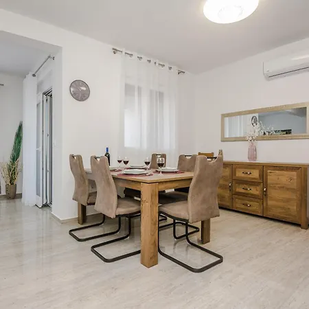 Deluxe Glamour Fantastic Sea View Near The - By Ta Leut Agency