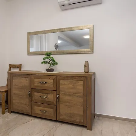 Apartmán Seaview Glamour - By Ta Leut Agency Vir